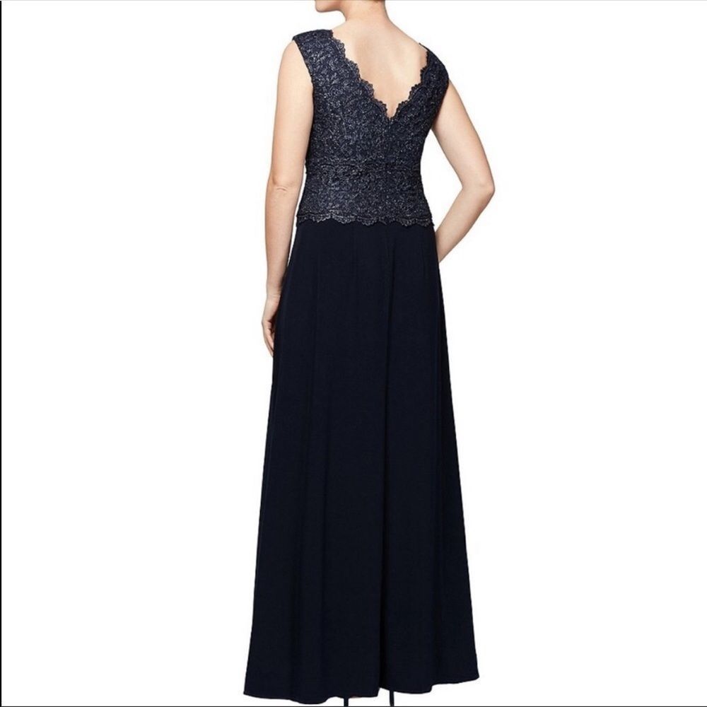 Alex Evenings Navy Sleeveless Gown Sz14P - Picture 2 of 16
